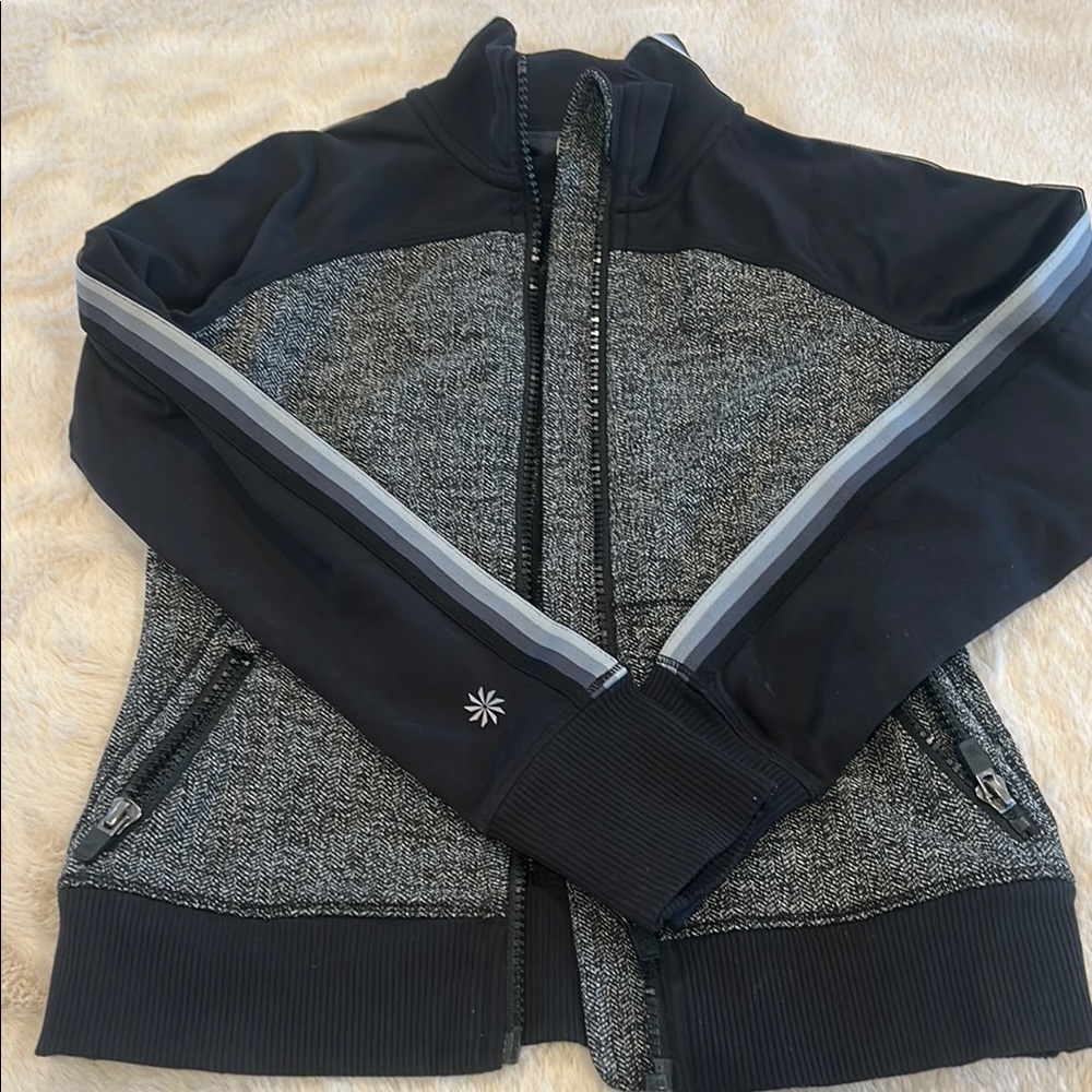 Athleta Girls Black and Gray Jacket XS/6